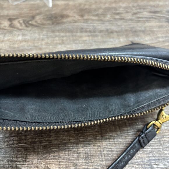 Fossil Crossbody Bag Women's Black Leather Wallet Clutch Detachable Strap Brass - Picture 4 of 7